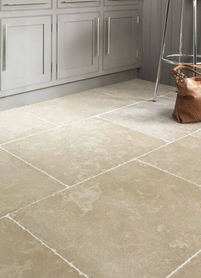 Wychwood - Limestone - Tumbled &amp; Etched