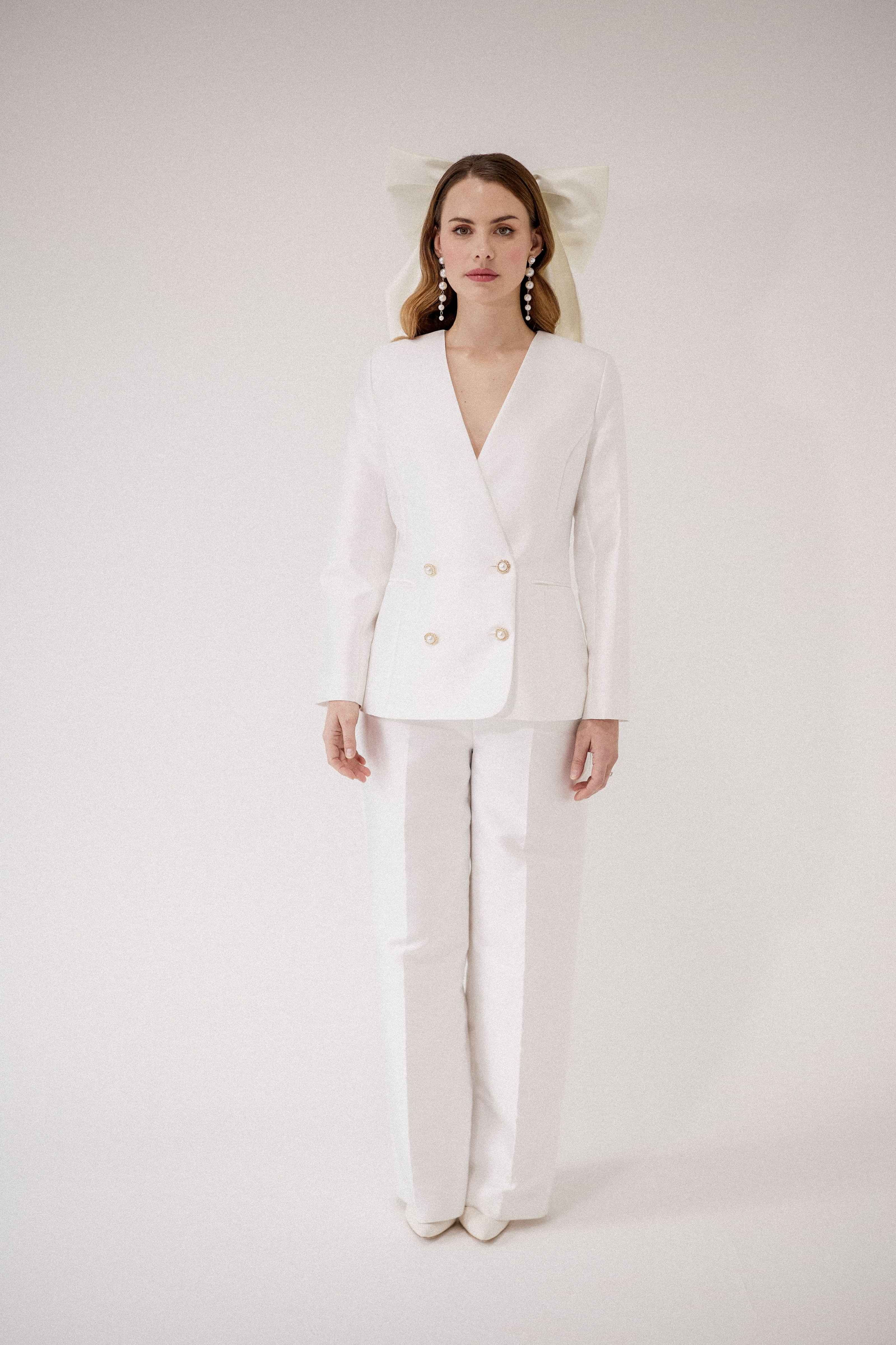 Bridal suits for the bride, Luxury tailored suits for the bride, Elegant trouser suits for the bride