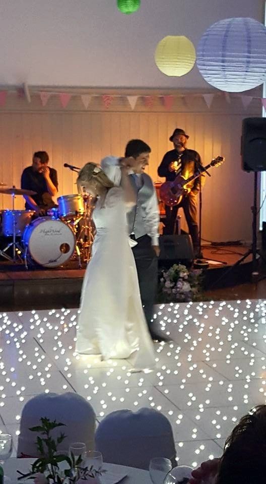 wedding dress www.kateedmondsonbridal.co.uk