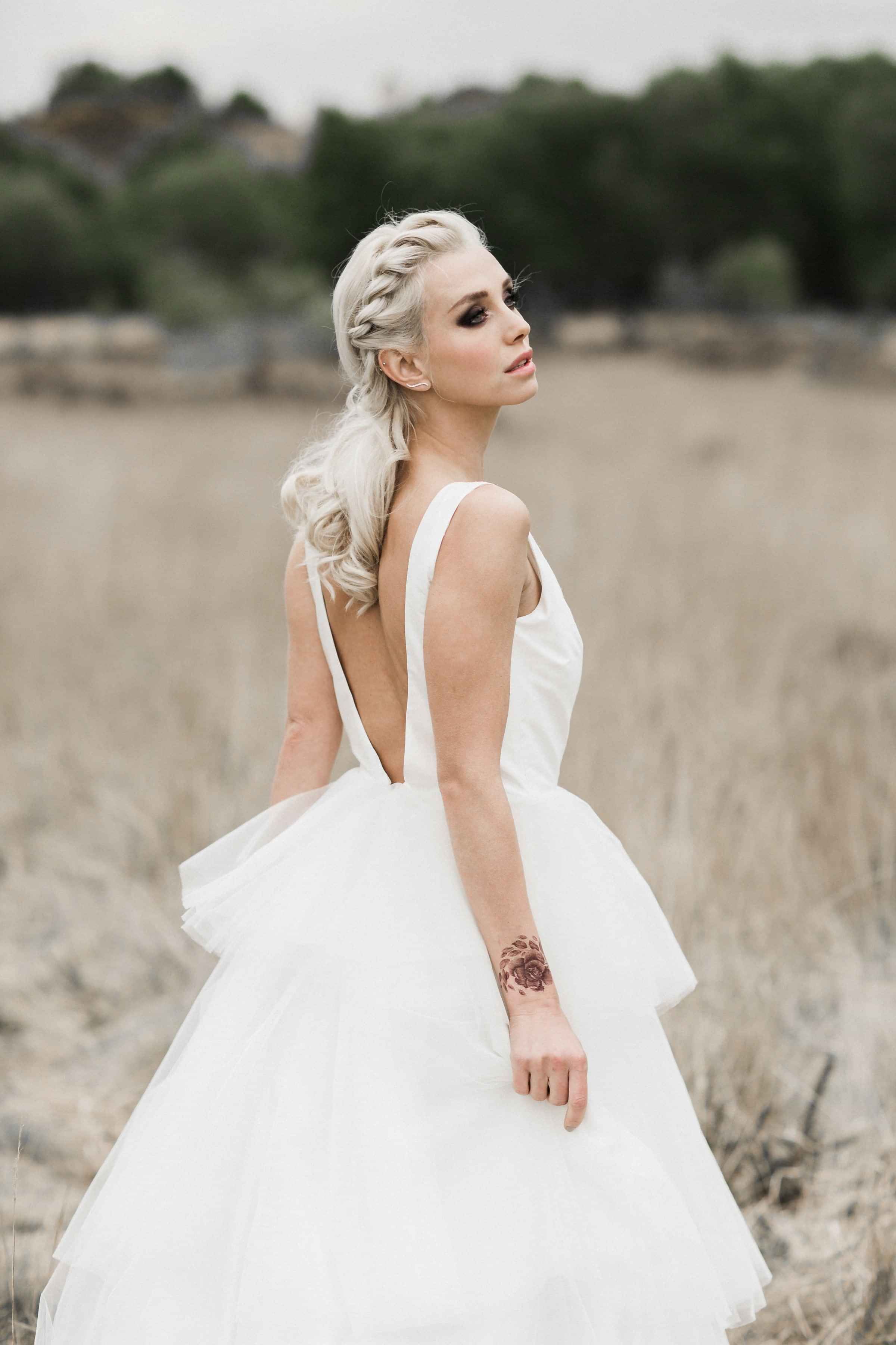backless back wedding dress, layered skirts, bridal