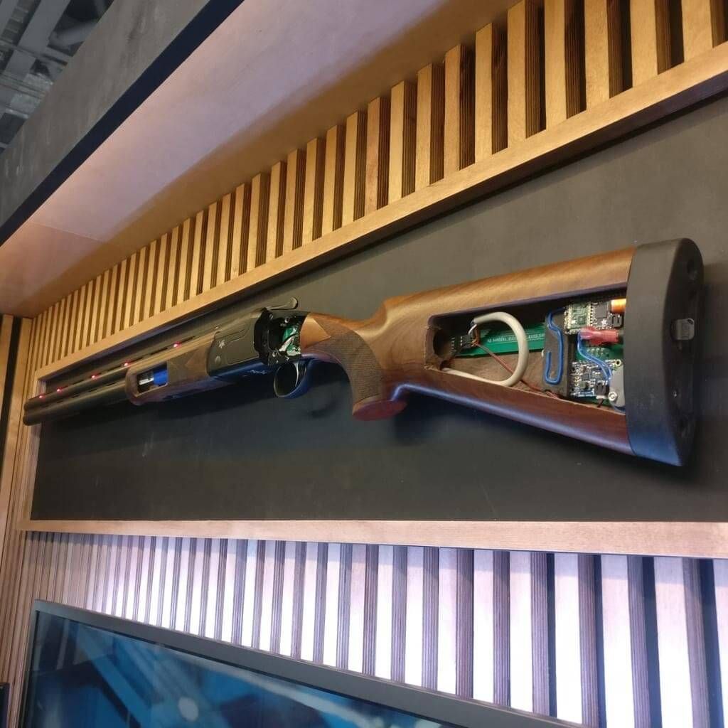 Motion tracking shotgun 