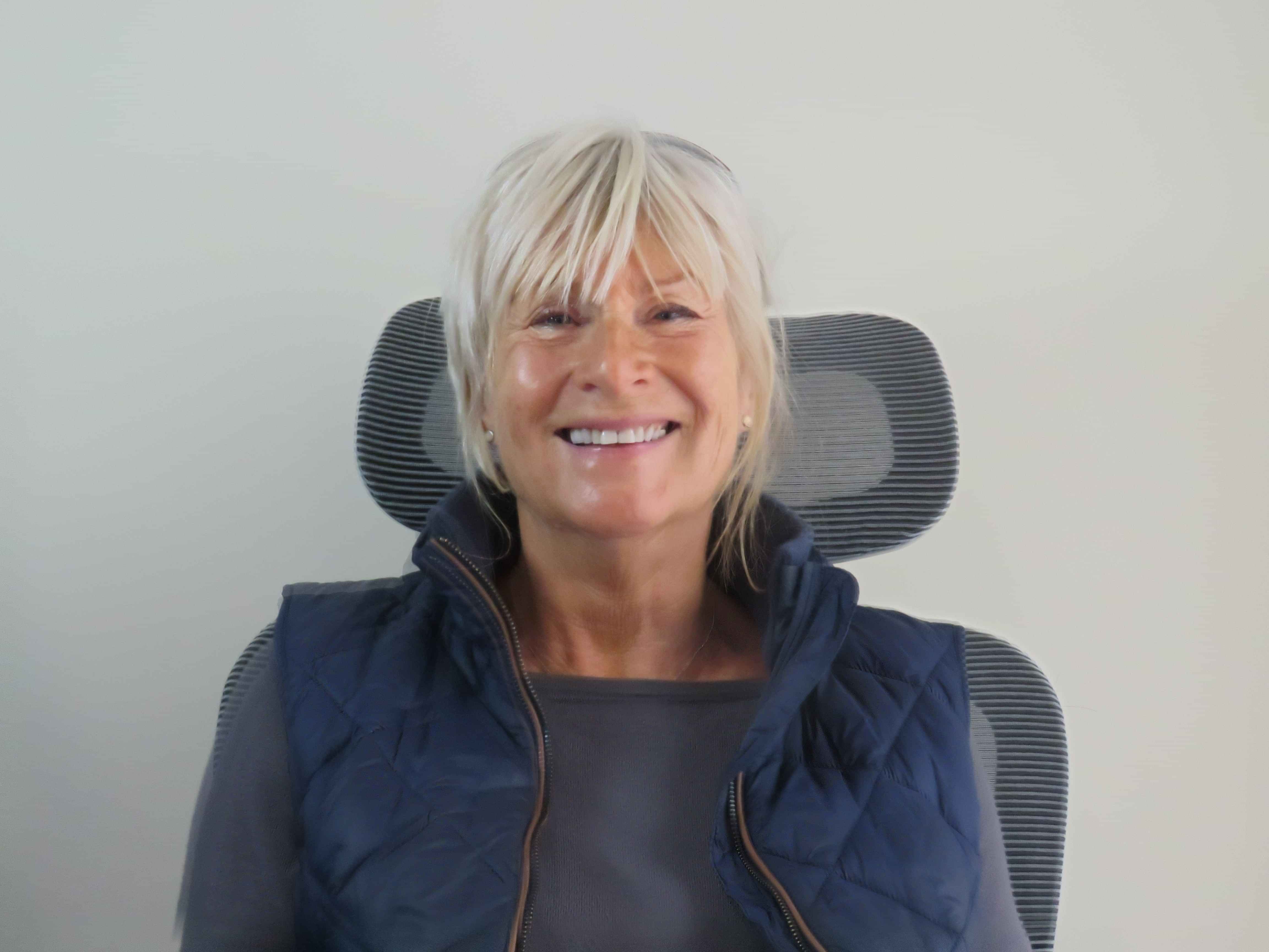 Fiona  Eliott