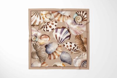 PRE-ORDER Venetia in Biscuit