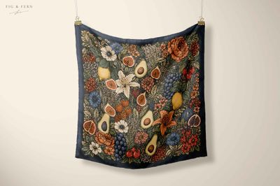 Blanche In Amber Navy