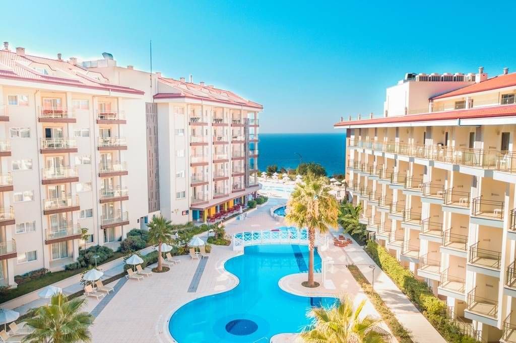 Ramada Hotel & Suites Kusadasi