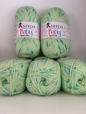 KnitCo Baby Spot - Green